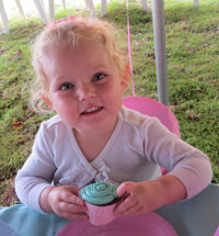 Anneline Snyman (2� years)